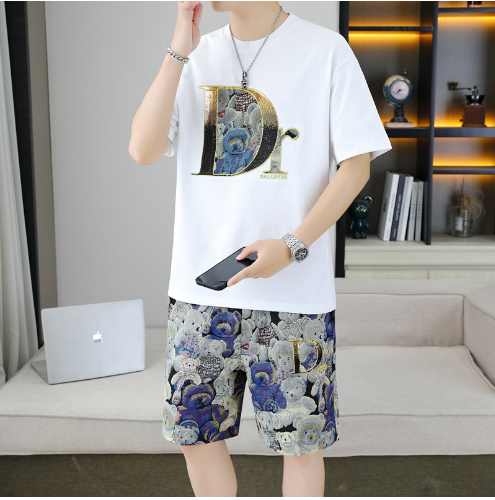 Men's casual wear set embroidered bear pattern