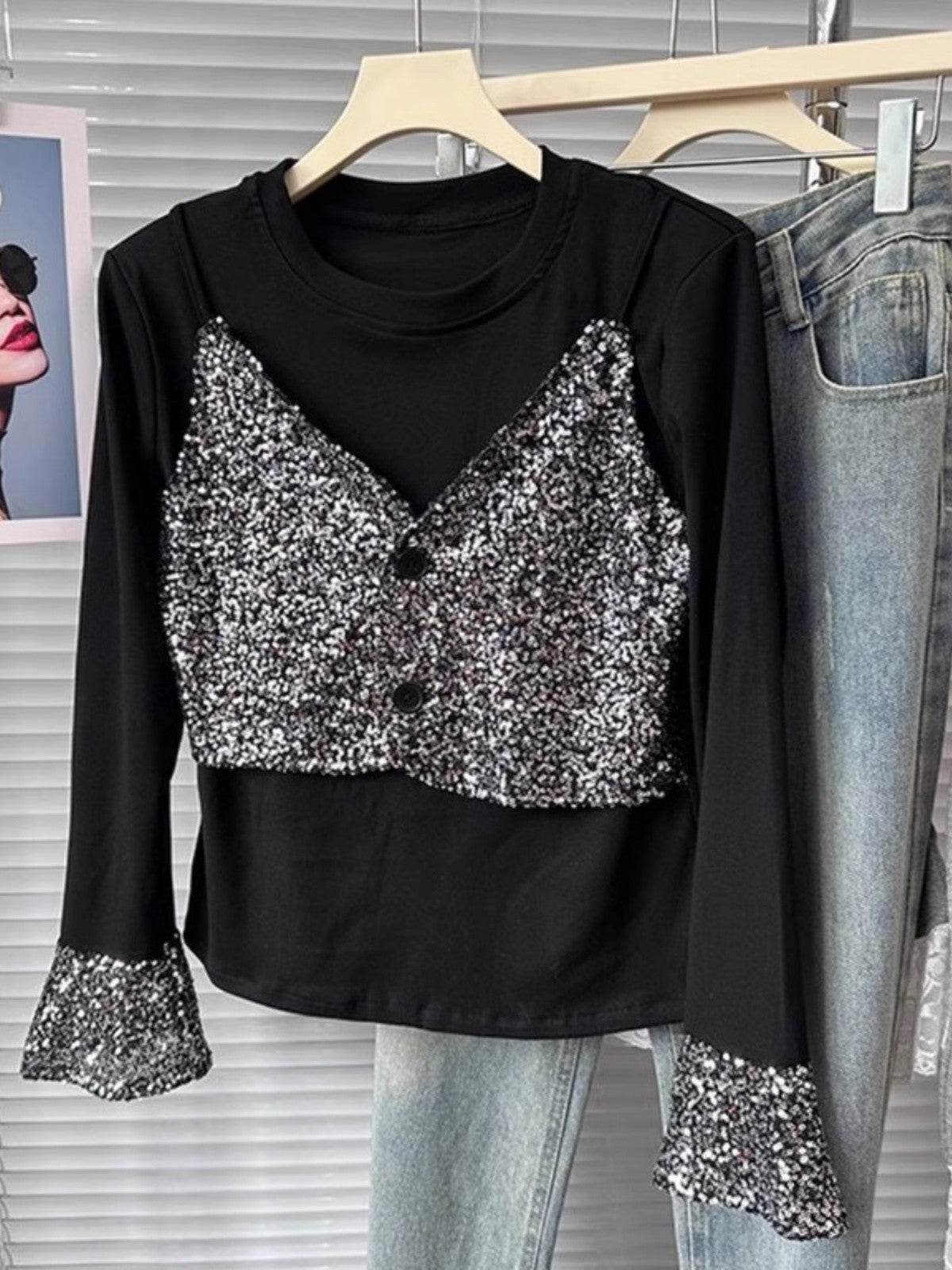 Women's heavy sequined fake two-piece bottoming shirt