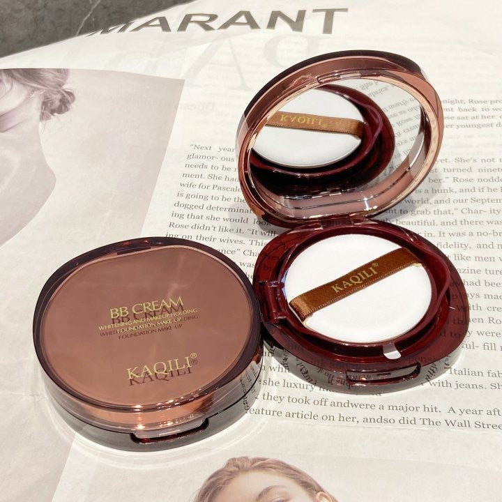 Whitening long-lasting foundation cushion  اشتري 1 و إحصول على 1 مجانا