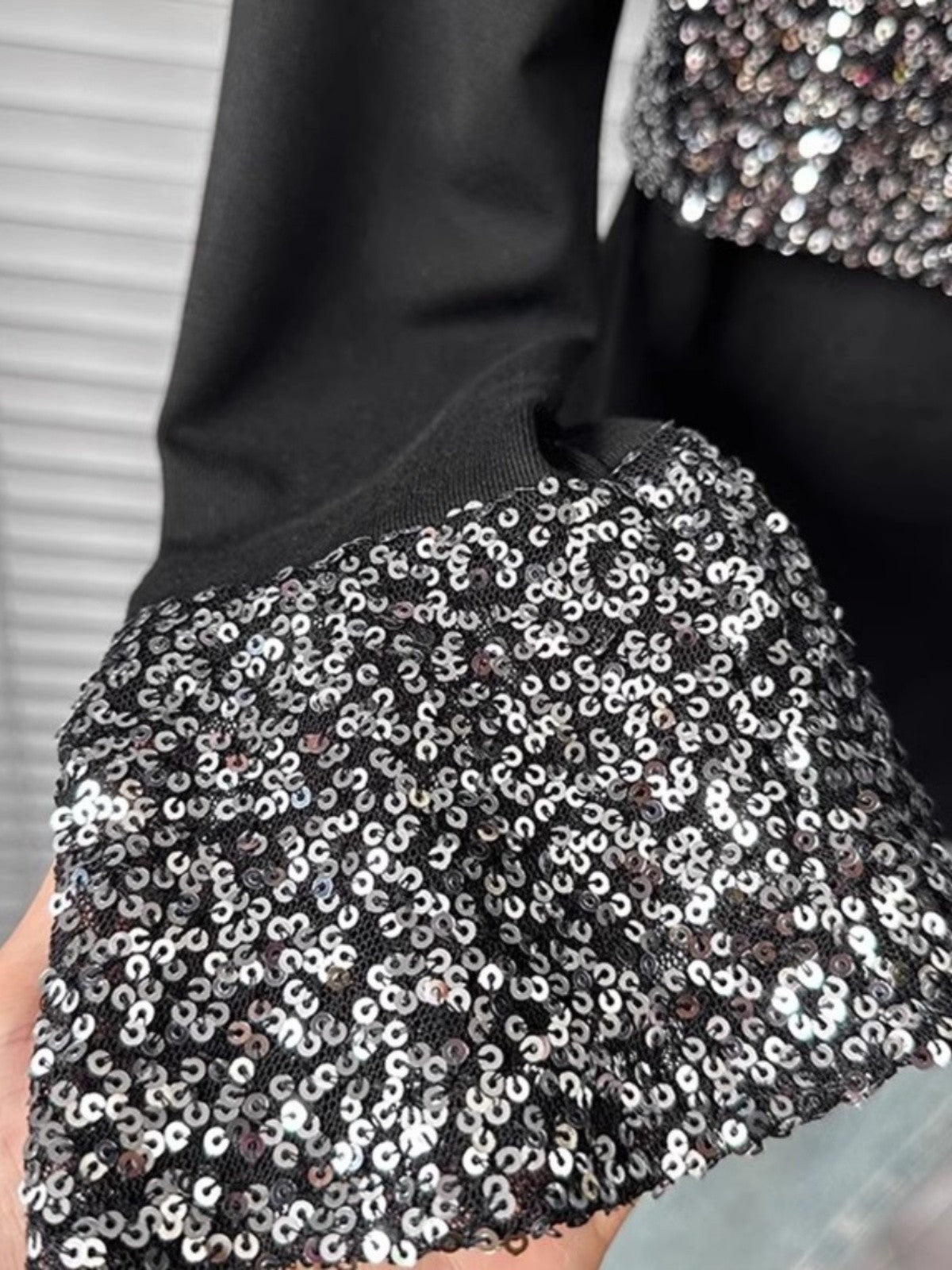 Women's heavy sequined fake two-piece bottoming shirt